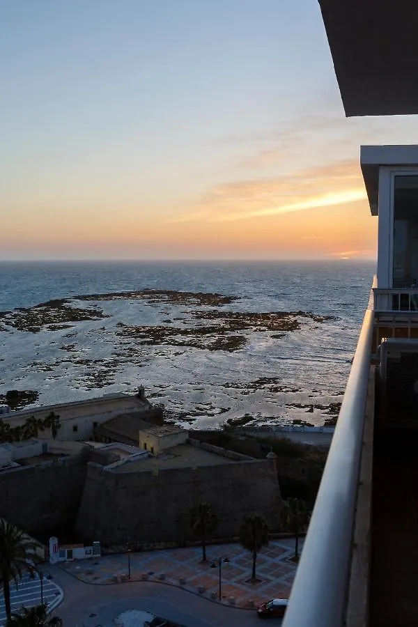 Atlantico Family Home Cadiz Apartment